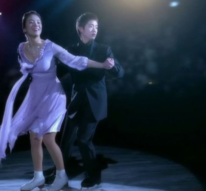 Song-Hye-Kyo-skating